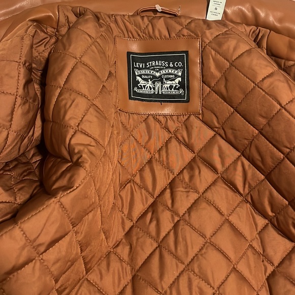 Levi’s Faux Leather Jacket - Picture 4 of 6